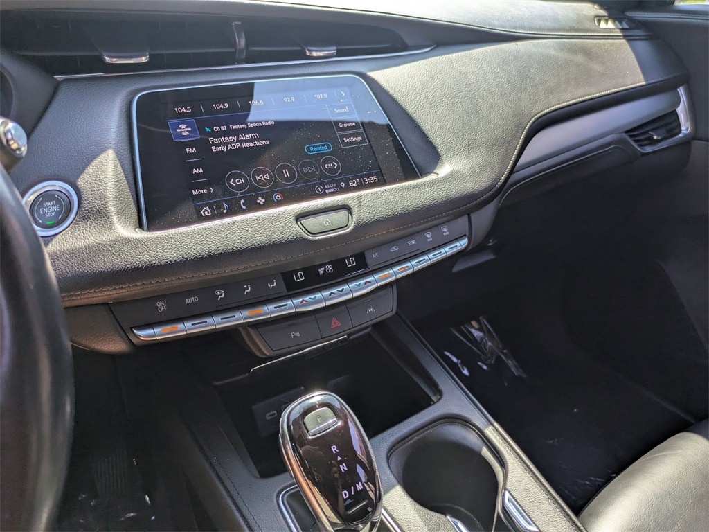 Thumbnail: 2023 Cadillac XT4 - 20