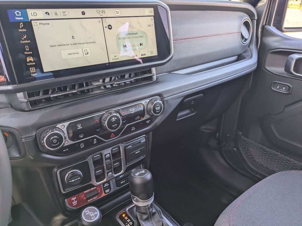 Thumbnail: 2025 Jeep Wrangler - 20