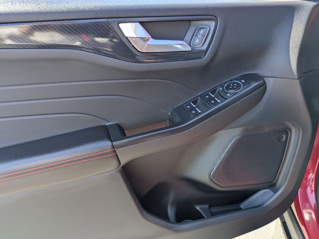 Thumbnail: 2025 Ford Escape - 15