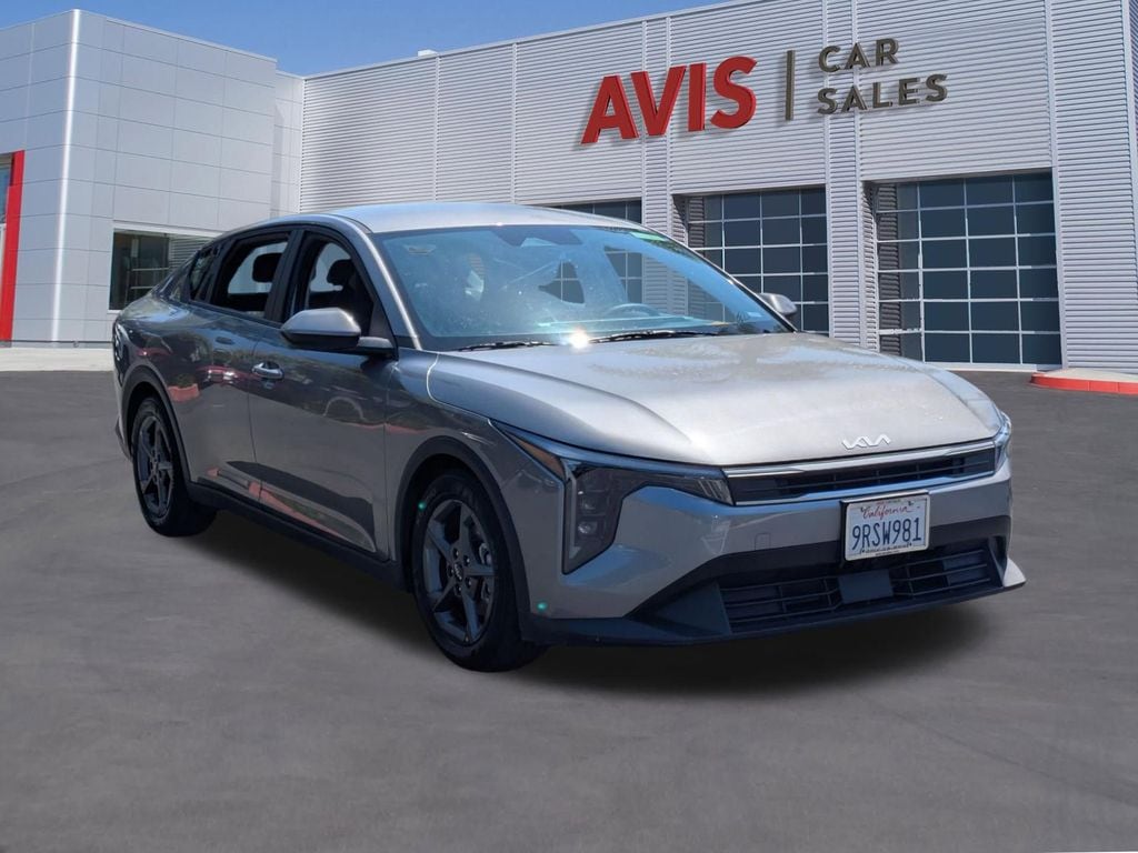 Thumbnail: 2025 Kia K4 - 3