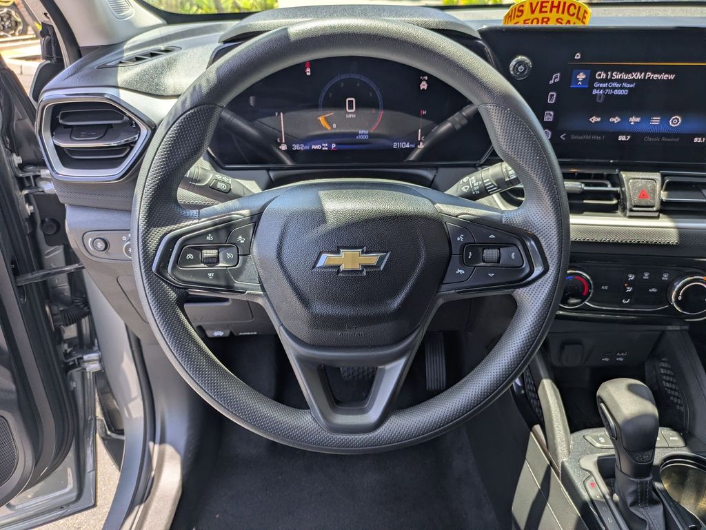 Thumbnail: 2025 Chevrolet TrailBlazer - 17