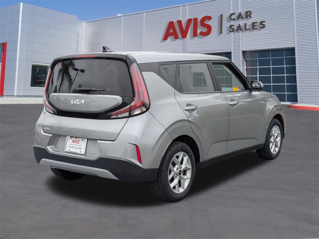 Thumbnail: 2023 Kia Soul - 6