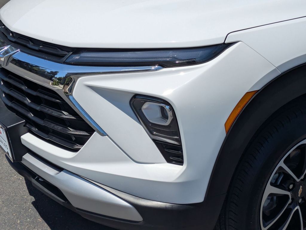 Thumbnail: 2025 Chevrolet TrailBlazer - 11