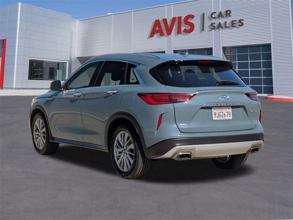 Thumbnail: 2024 INFINITI QX50 - 9