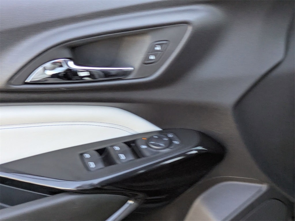 Thumbnail: 2025 Chevrolet Trax - 16