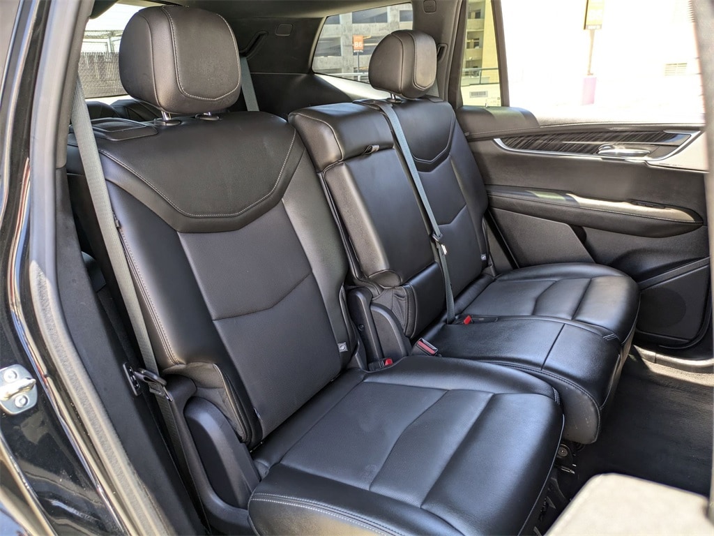 Thumbnail: 2024 Cadillac XT6 - 26