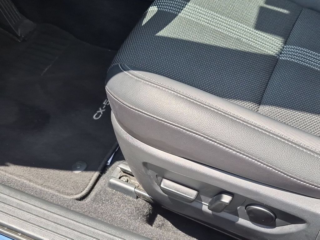 Thumbnail: 2025 Mazda CX-50 - 14