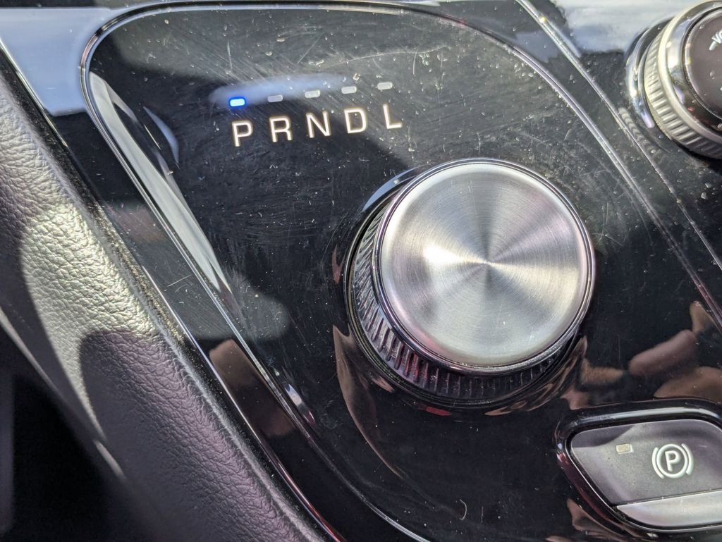 Thumbnail: 2025 Chrysler Pacifica - 22