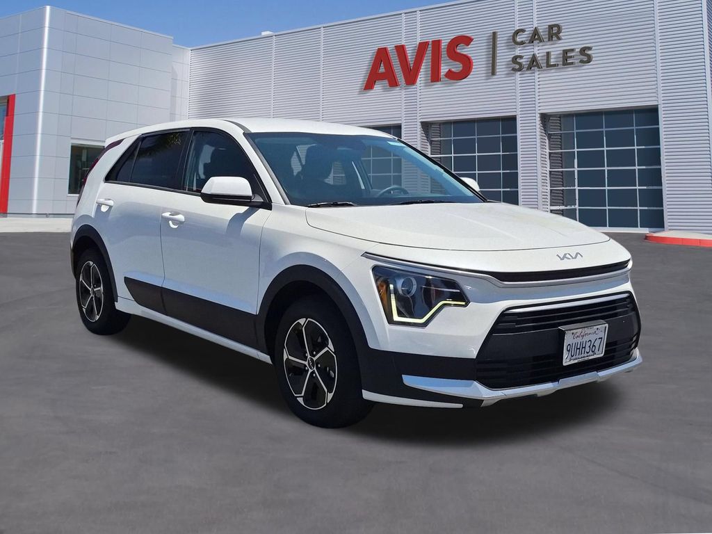 Thumbnail: 2025 Kia Niro - 3