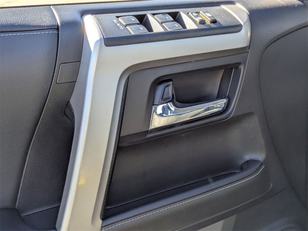 Thumbnail: 2024 Toyota 4Runner - 16