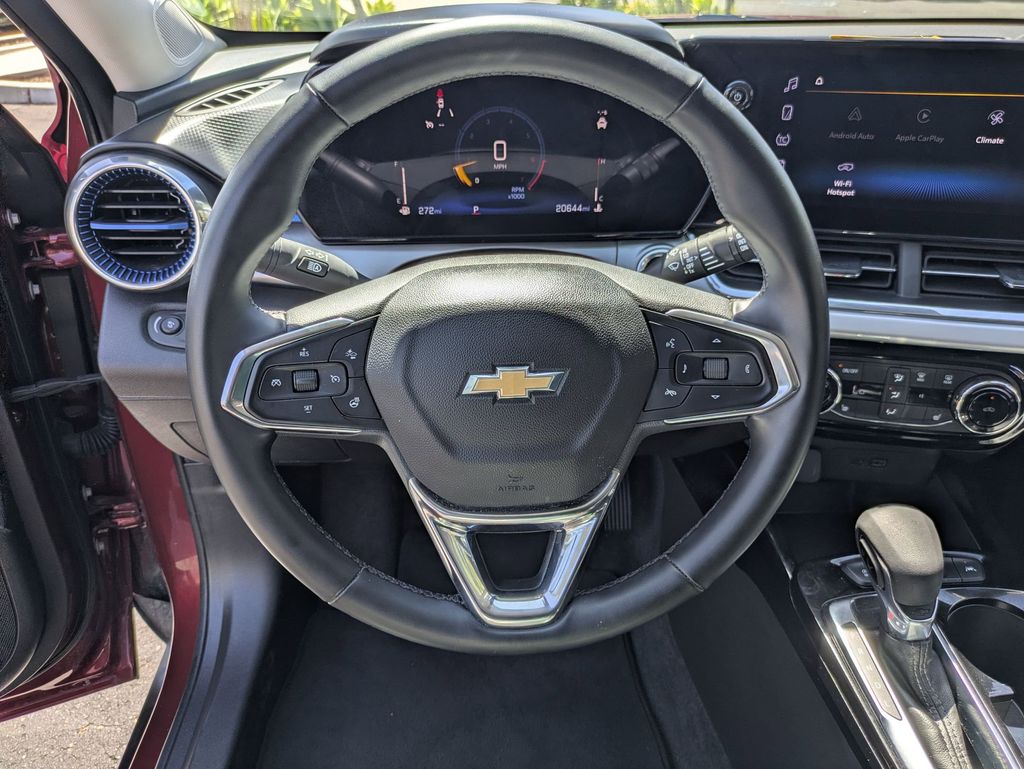 Thumbnail: 2025 Chevrolet Trax - 18
