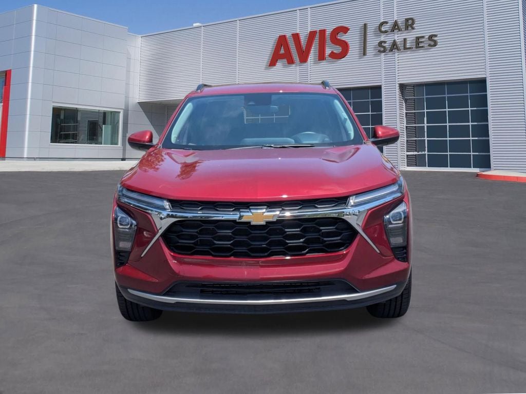 Thumbnail: 2025 Chevrolet Trax - 2