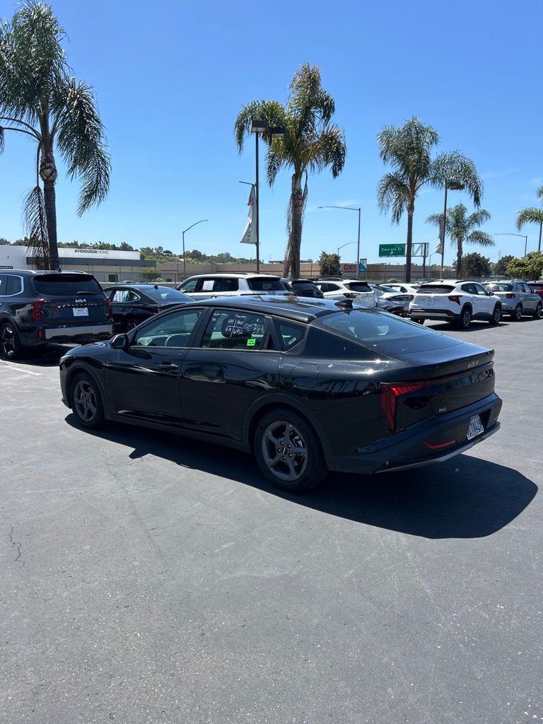 Thumbnail: 2025 Kia K4 - 10