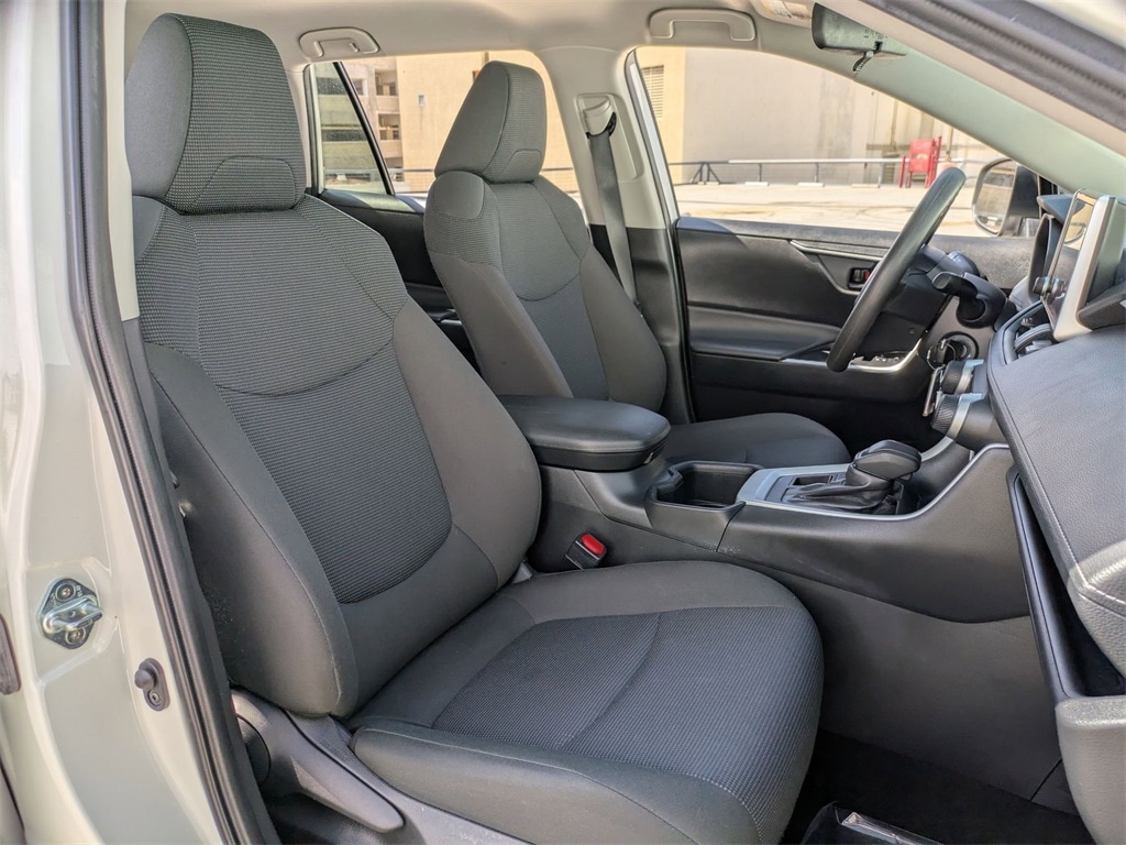 Thumbnail: 2024 Toyota RAV4 - 28