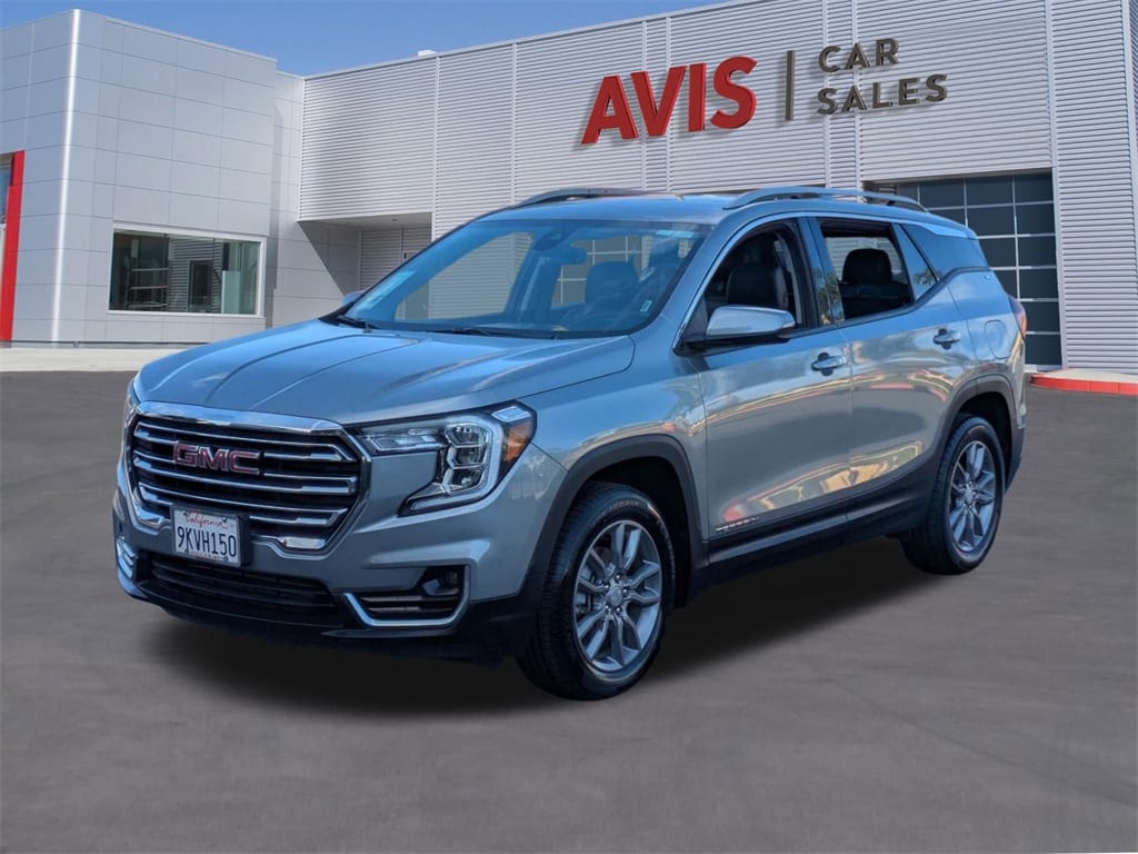 2024 GMC Terrain SLT's photo