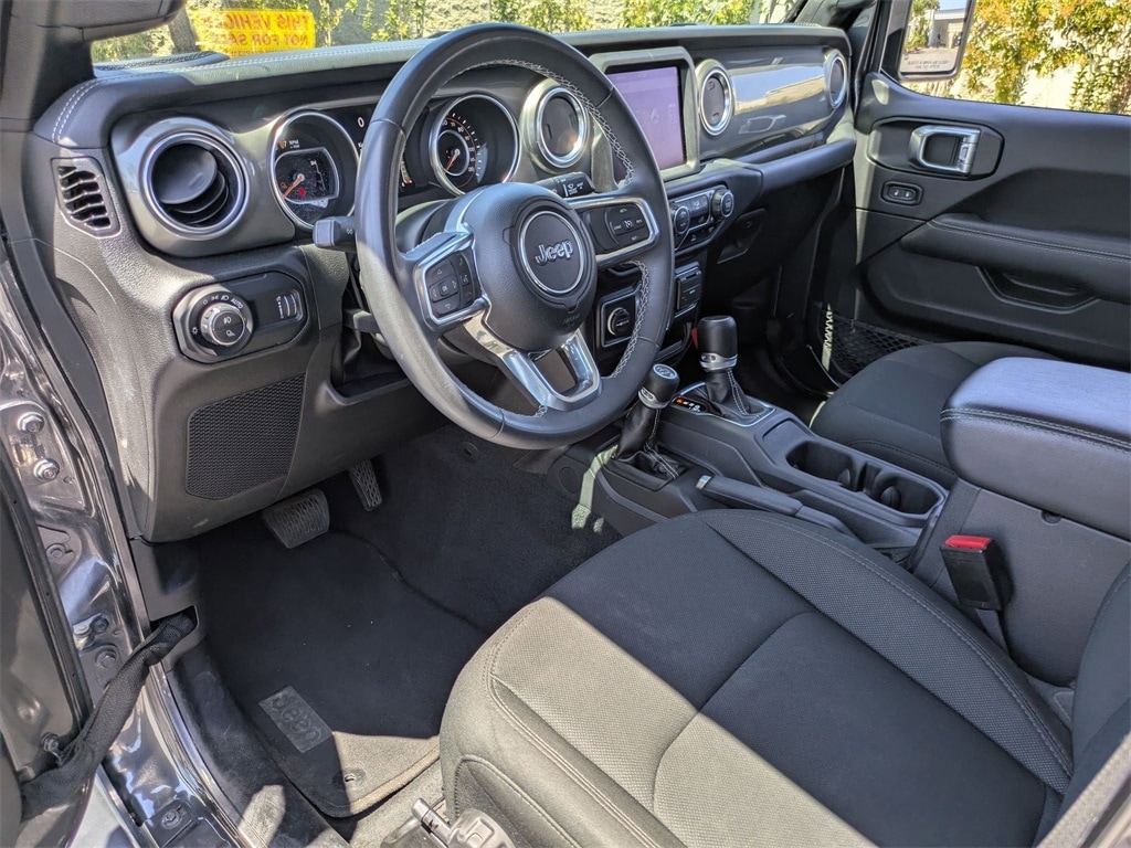 Thumbnail: 2023 Jeep Gladiator - 16