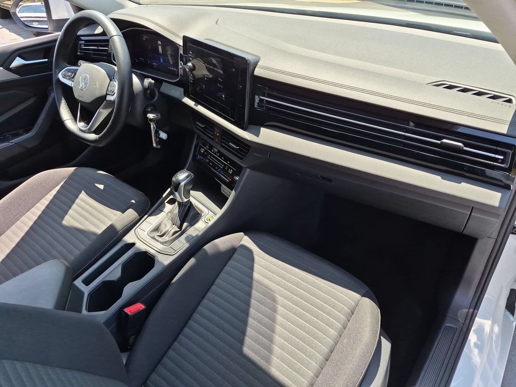 Thumbnail: 2025 Volkswagen Jetta - 22