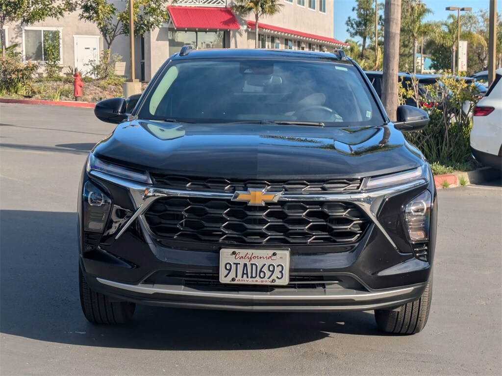 Certified 2025 Chevrolet Trax LT SUV