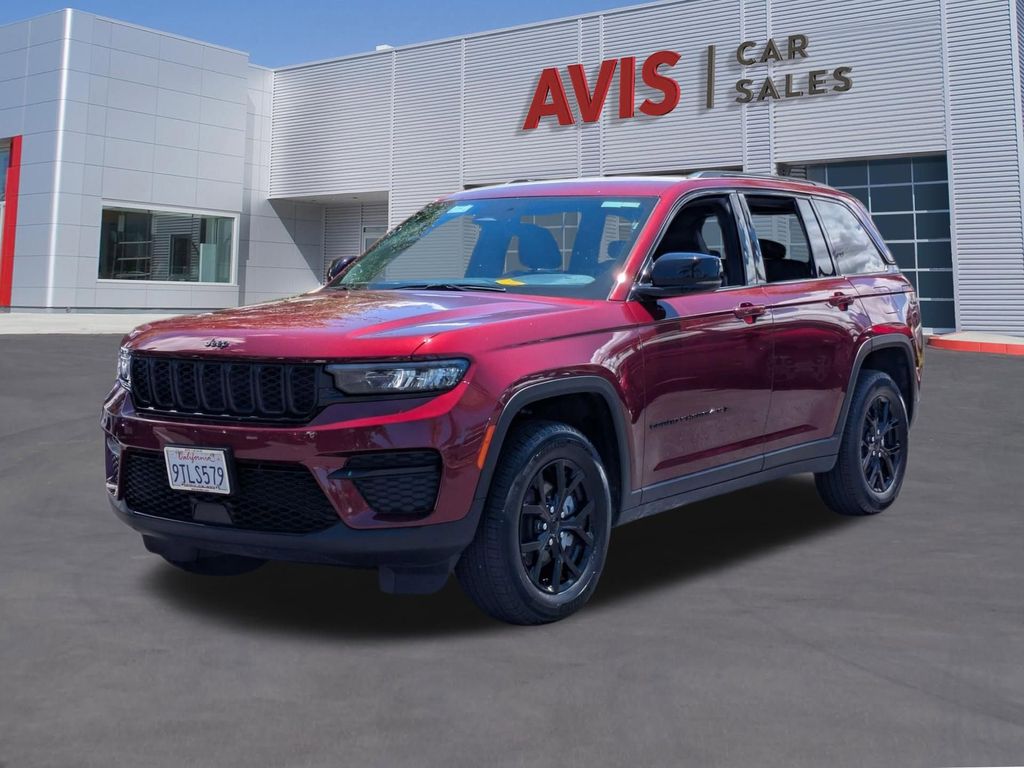 2025 Jeep Grand Cherokee Altitude 4x4's photo