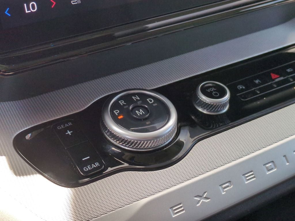 Thumbnail: 2025 Ford Expedition MAX - 20