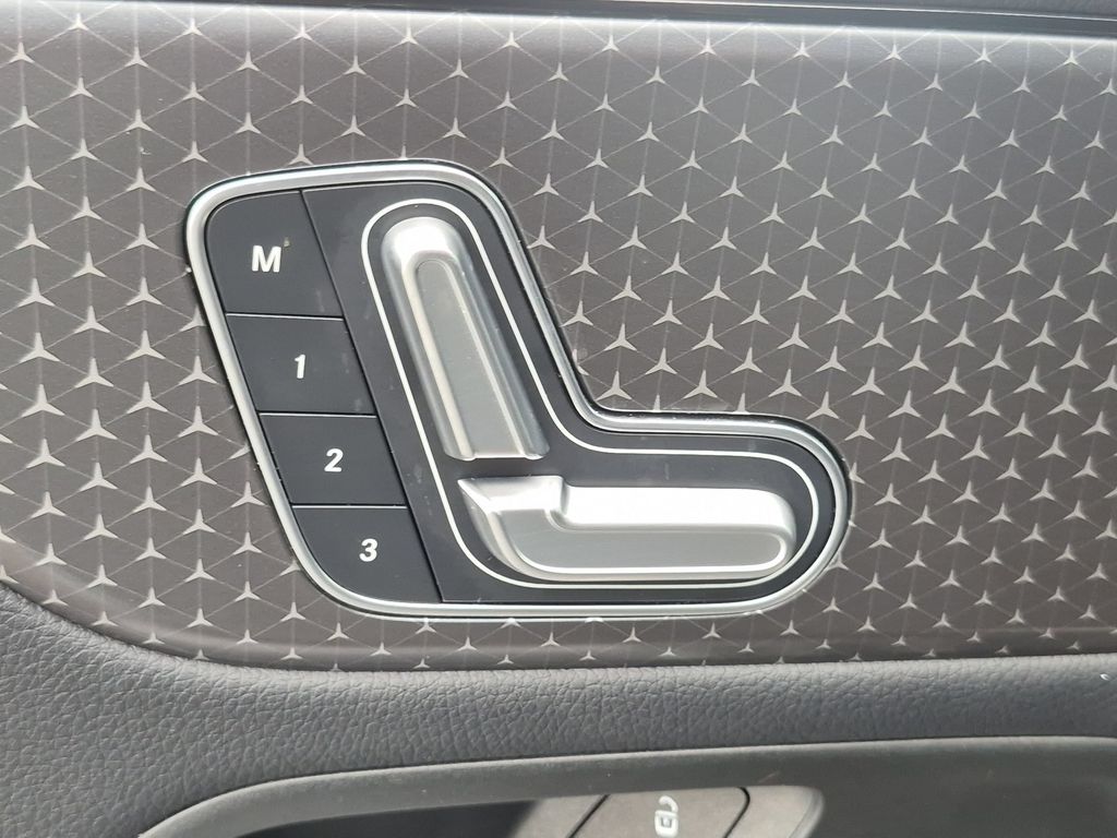 2025 Mercedes-Benz GLA GLA250 - Photo 14