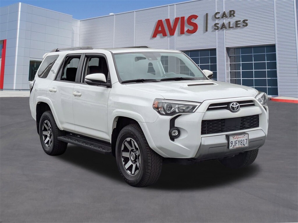 2024 Toyota 4Runner TRD Off-Road Premium photo 3