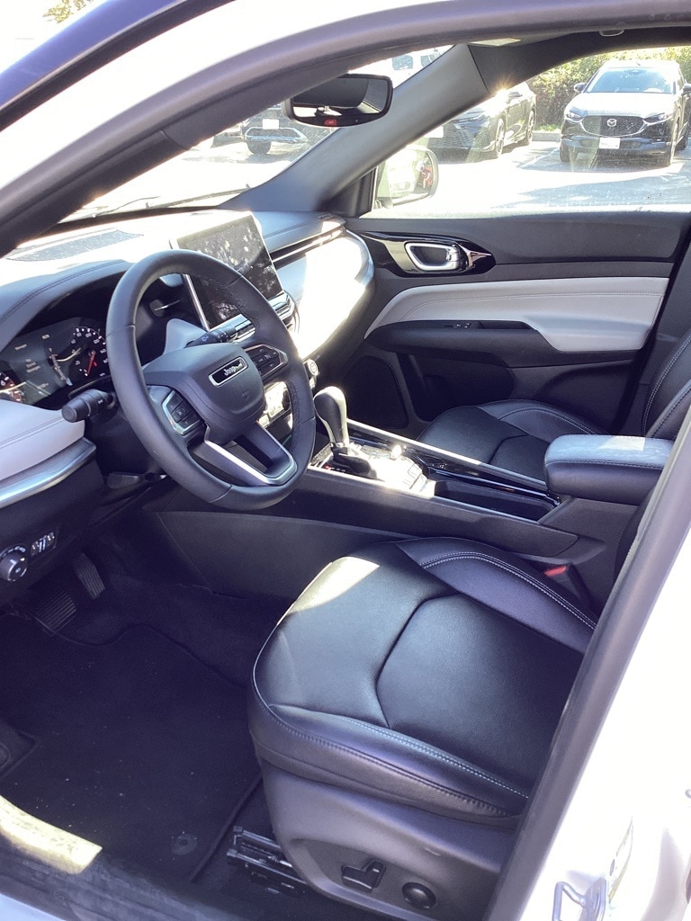 Thumbnail: 2025 Jeep Compass - 10