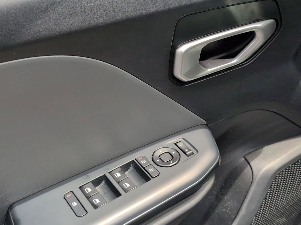 Thumbnail: 2025 Kia K4 - 13