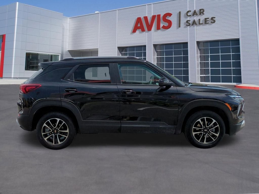 Thumbnail: 2025 Chevrolet TrailBlazer - 5