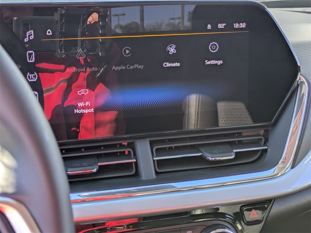 Thumbnail: 2025 Chevrolet Trax - 21