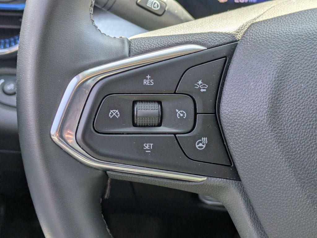 Thumbnail: 2025 Chevrolet Trax - 20