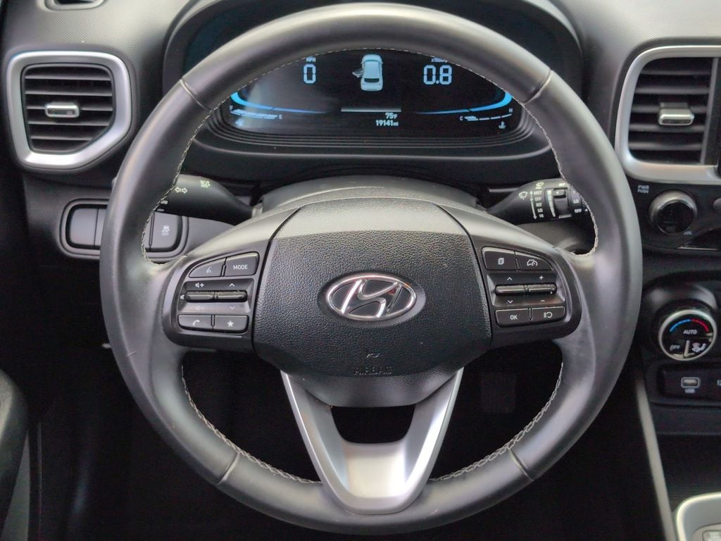 Thumbnail: 2025 Hyundai Venue - 23