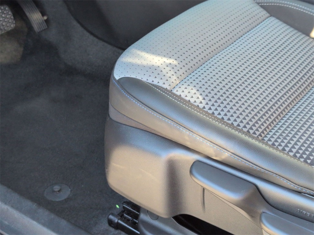 Thumbnail: 2025 Chevrolet Trax - 15