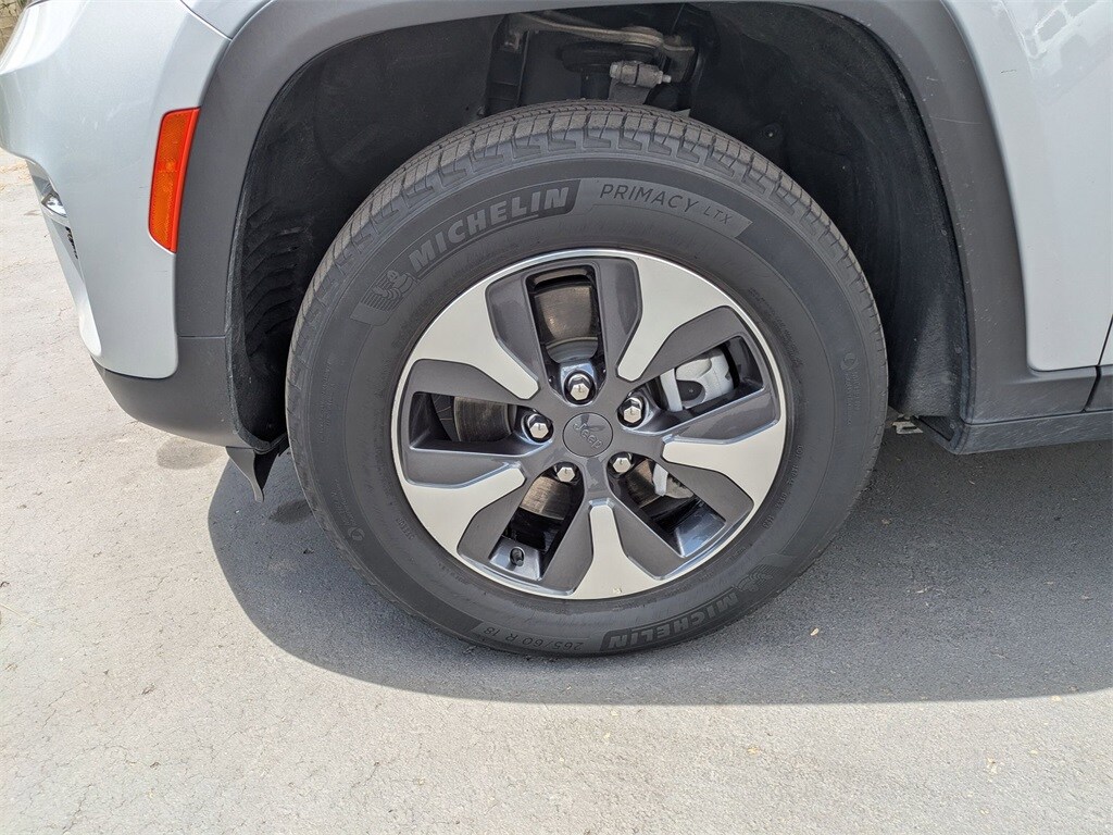2023 Jeep Grand Cherokee 4xe 13