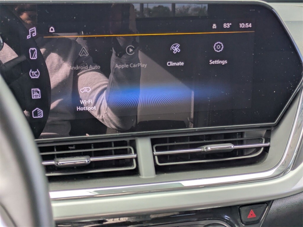 Thumbnail: 2025 Chevrolet Trax - 21