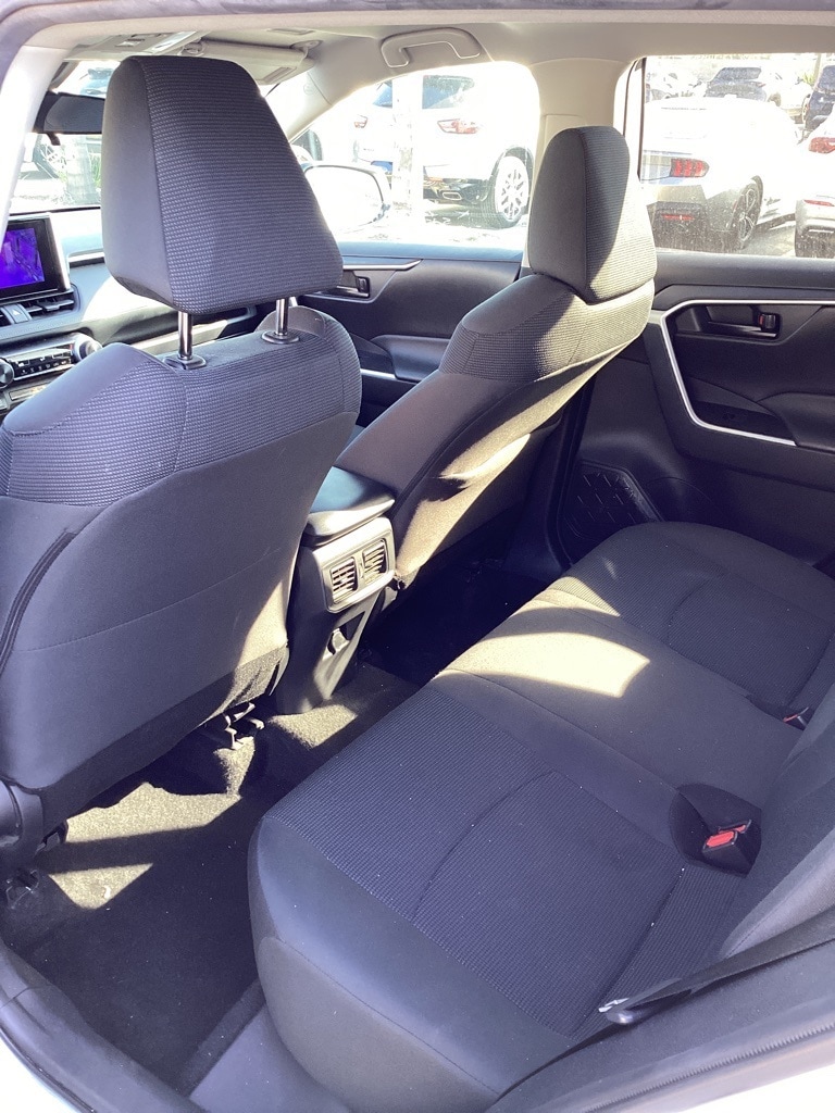 Thumbnail: 2024 Toyota RAV4 - 9