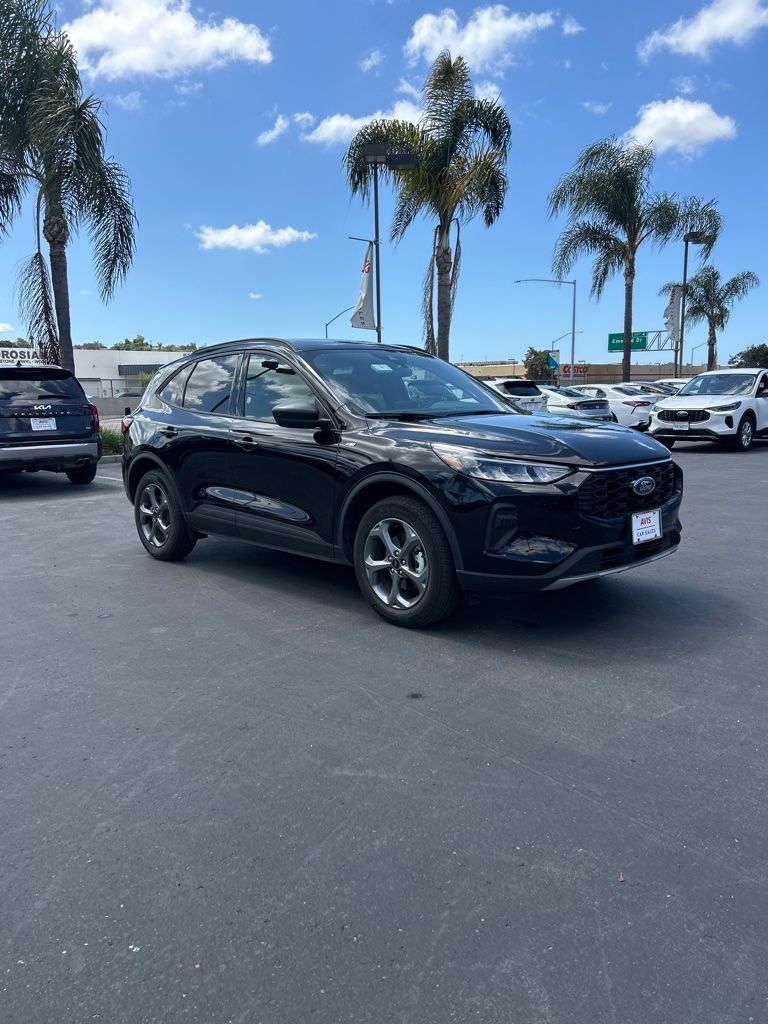 Thumbnail: 2025 Ford Escape - 10