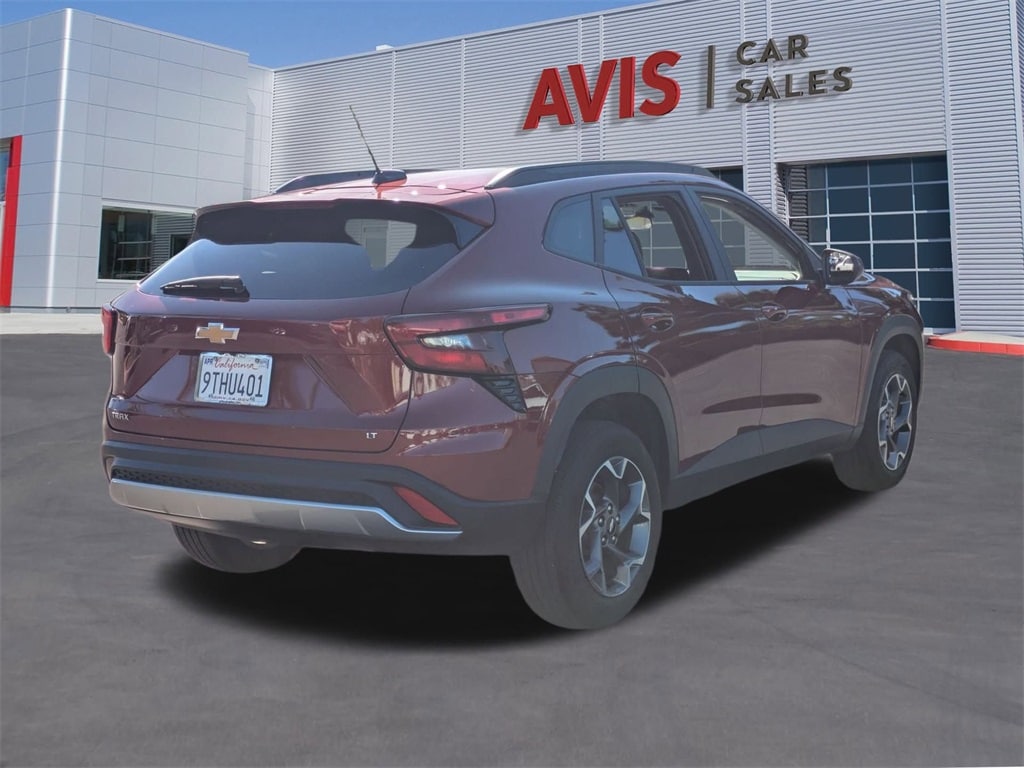 Thumbnail: 2025 Chevrolet Trax - 6