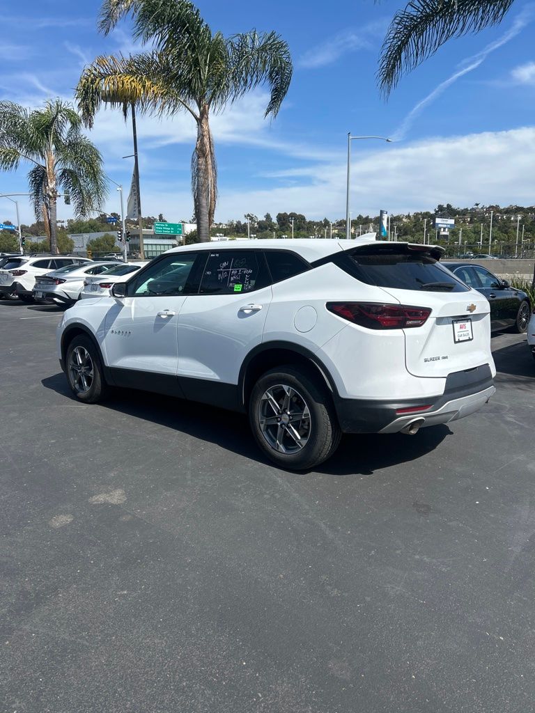 Thumbnail: 2025 Chevrolet Blazer - 9