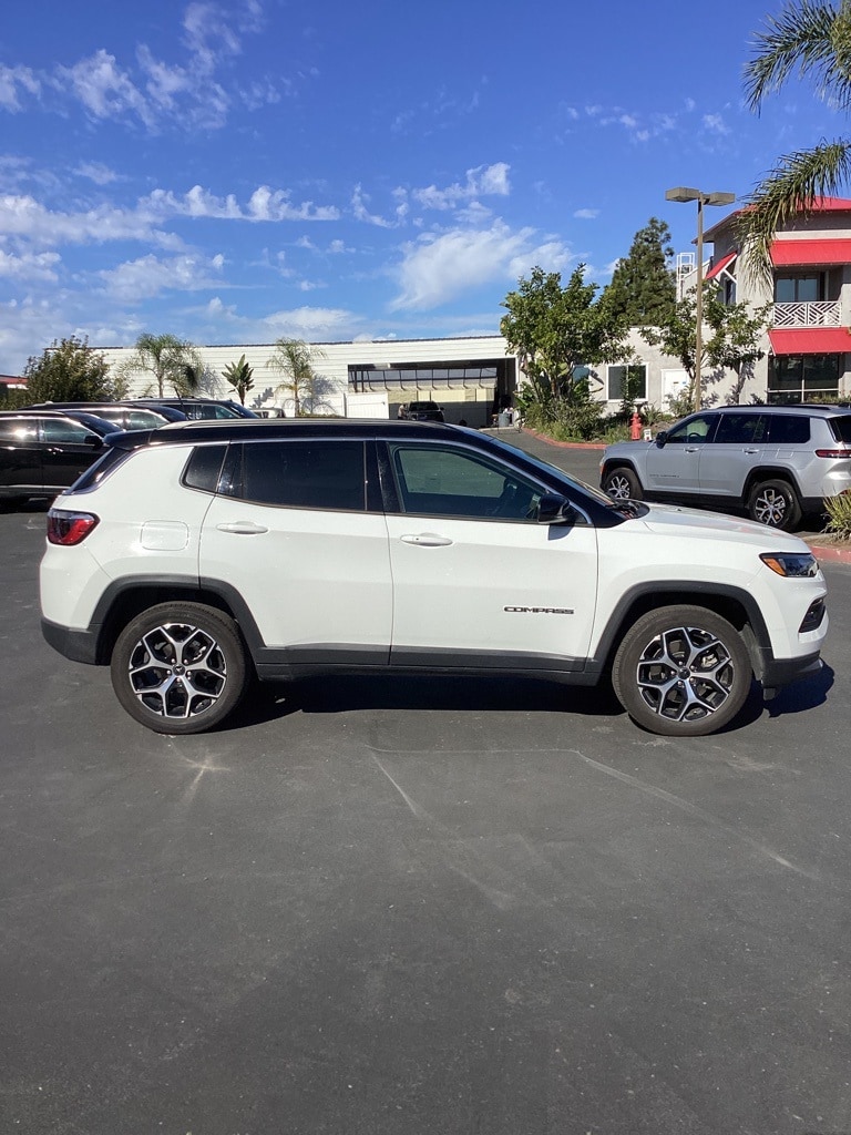 Thumbnail: 2025 Jeep Compass - 3
