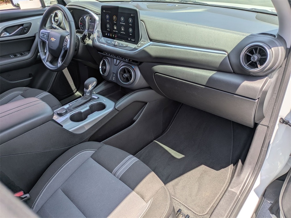 Thumbnail: 2023 Chevrolet Blazer - 30