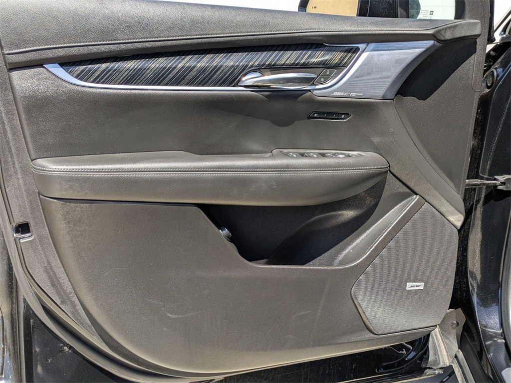 Thumbnail: 2024 Cadillac XT6 - 11