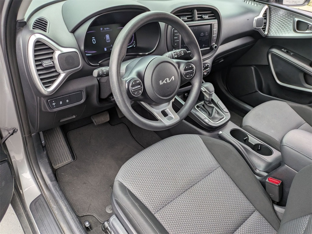 Thumbnail: 2023 Kia Soul - 17