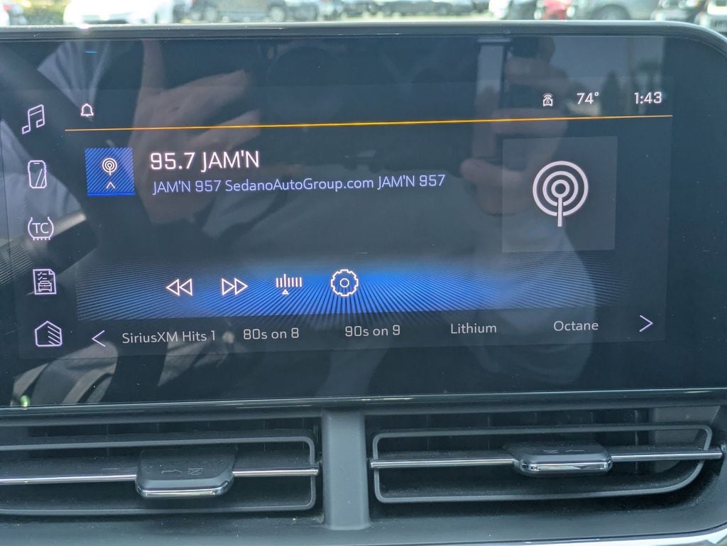 Thumbnail: 2025 Chevrolet Trax - 18