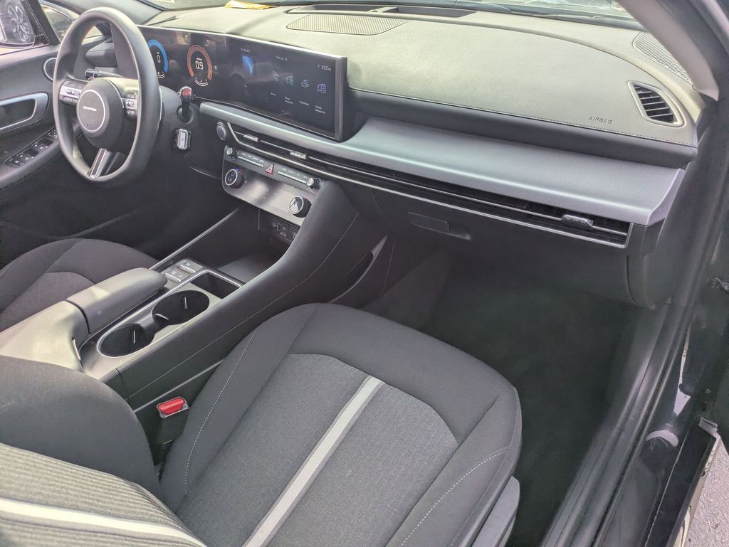 Thumbnail: 2025 Hyundai Sonata - 29