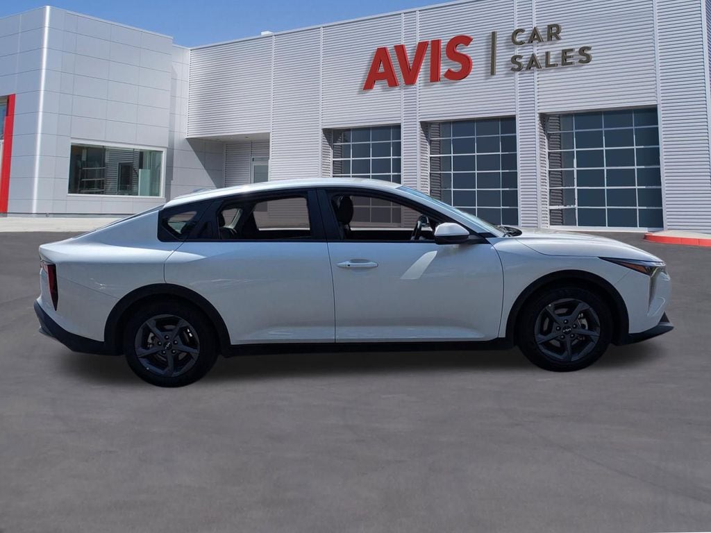 Thumbnail: 2025 Kia K4 - 5