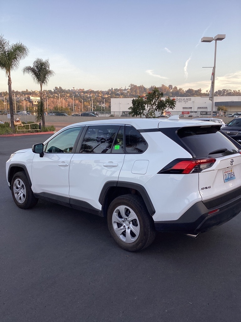 Thumbnail: 2024 Toyota RAV4 - 7