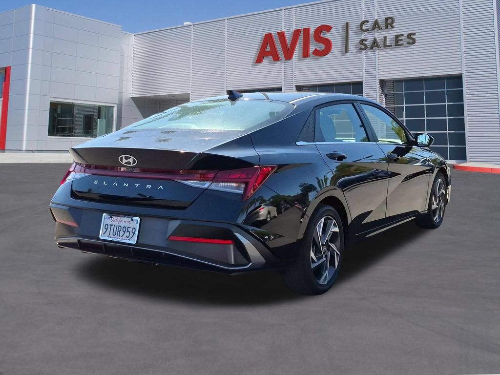 Thumbnail: 2025 Hyundai Elantra - 6