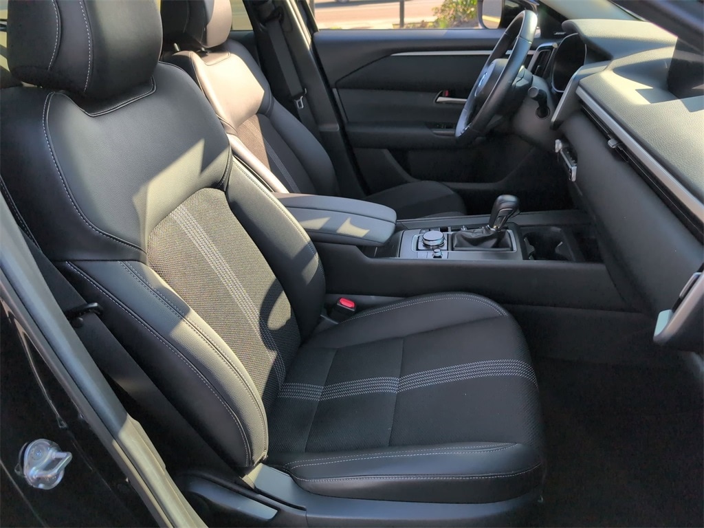 Thumbnail: 2025 Mazda CX-50 - 32