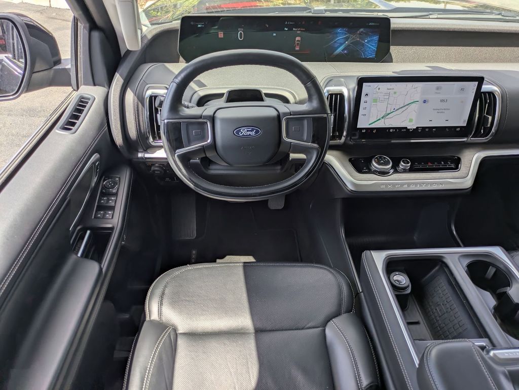 Thumbnail: 2025 Ford Expedition - 24